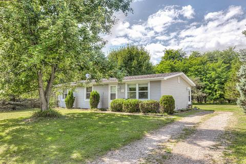 172 E Lowry St, Brooklyn, MI 49230 photo 3
