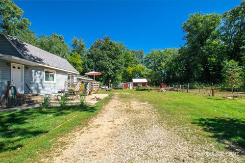 1283 2nd St, Plainwell, MI 49080 photo 2
