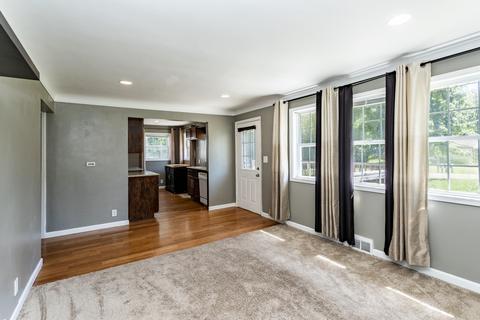 104 Bradley Dr, Jackson, MI 49201 photo 6