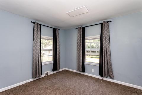 104 Bradley Dr, Jackson, MI 49201 photo 9