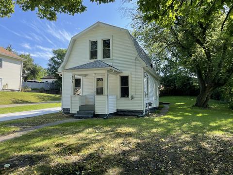 653 Chester St, Jackson, MI 49203 photo 2