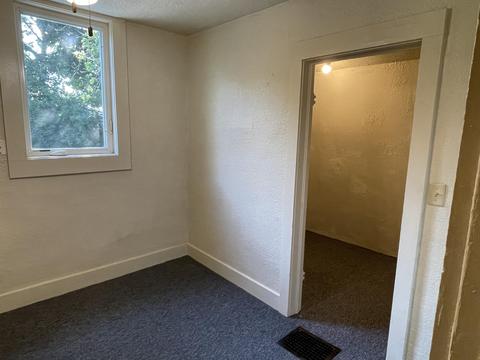 653 Chester St, Jackson, MI 49203 photo 12