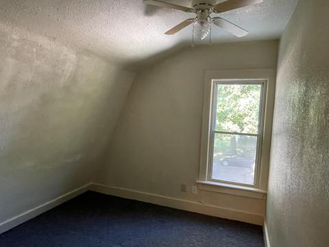 653 Chester St, Jackson, MI 49203 photo 14