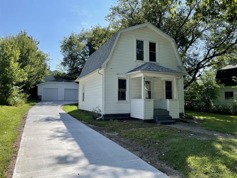653 Chester St, Jackson, MI 49203 photo 1