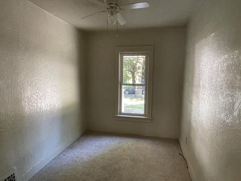 653 Chester St, Jackson, MI 49203 photo 16