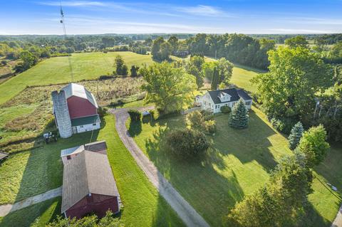 16628 Juniper Dr, Conklin, MI 49403 photo 1