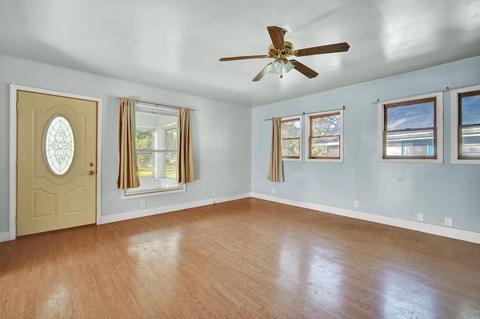 202 Hillside Ave, Jackson, MI 49203 photo 5