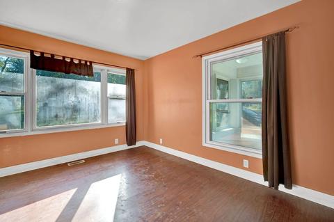 202 Hillside Ave, Jackson, MI 49203 photo 8