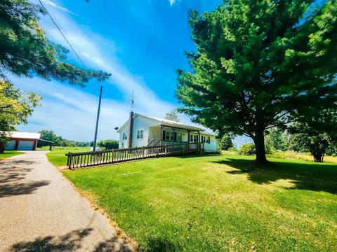 815 Lester Rd, Reading, MI 49274 photo 2