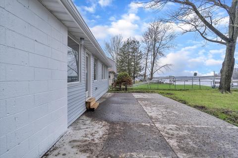 14038 Edgewater Dr, Gregory, MI 48137 photo 44