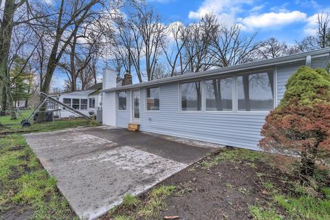 14038 Edgewater Dr, Gregory, MI 48137 photo 6