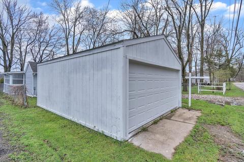 14038 Edgewater Dr, Gregory, MI 48137 photo 35