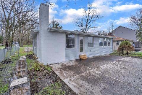 14038 Edgewater Dr, Gregory, MI 48137 photo 2