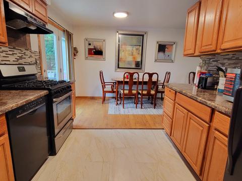 556 Robinson Rd, Jackson, MI 49203 photo 7