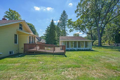 103 Chippewa St, Buchanan, MI 49107 photo 6