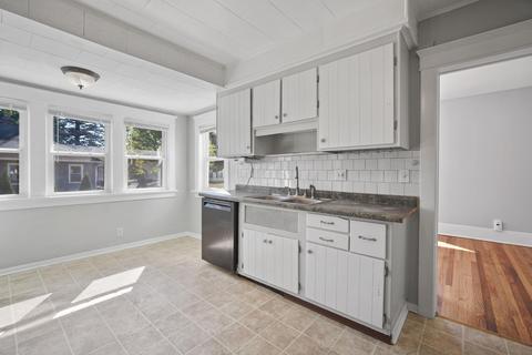 522 Commonwealth Ave, Jackson, MI 49202 photo 11