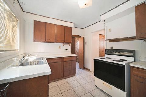 752 Gettysburg Ave, Jackson, MI 49203 photo 9
