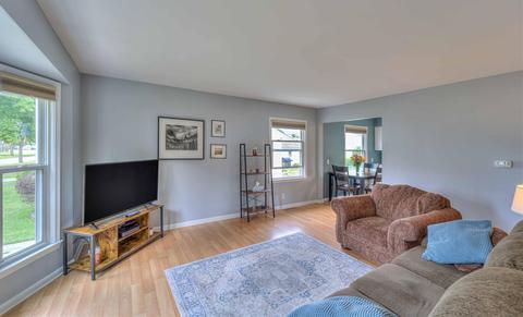 658 Sparks St, Jackson, MI 49202 photo 4