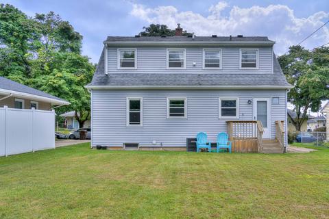 658 Sparks St, Jackson, MI 49202 photo 2