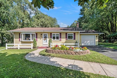 340 N 32nd St, Springfield, MI 49037 photo 1