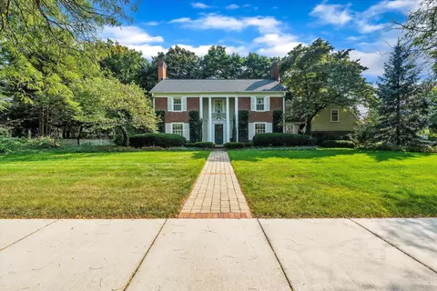 1211 W Franklin St, Jackson, MI 49203