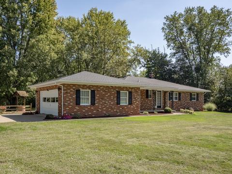 13450 M 96, Augusta, MI 49012 photo 2
