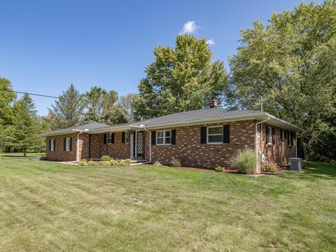 13450 M 96, Augusta, MI 49012 photo 1