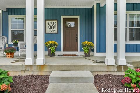 4792 Stanton Ct, Caledonia, MI 49316 photo 2