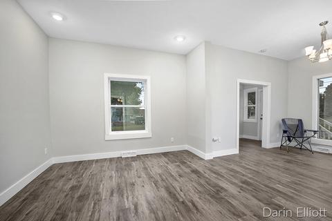 504 Leonard St, Belding, MI 48809 photo 4