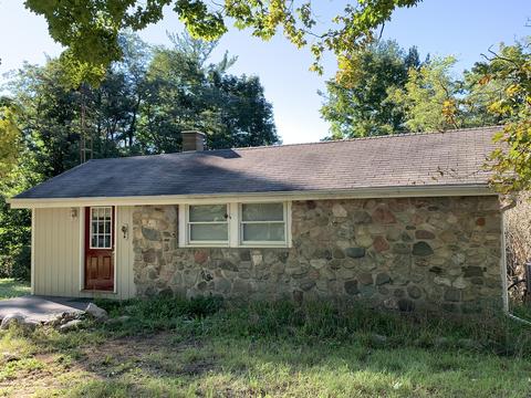 9040 Comstock Ave, Bitely, MI 49309 photo 1