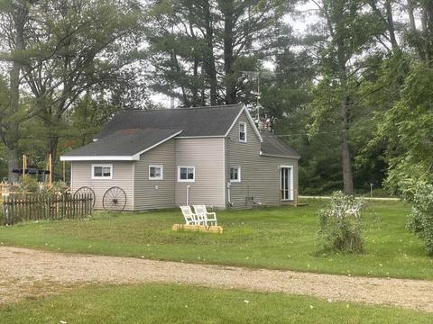 769 S Pine Ave, White Cloud, MI 49349 photo 2