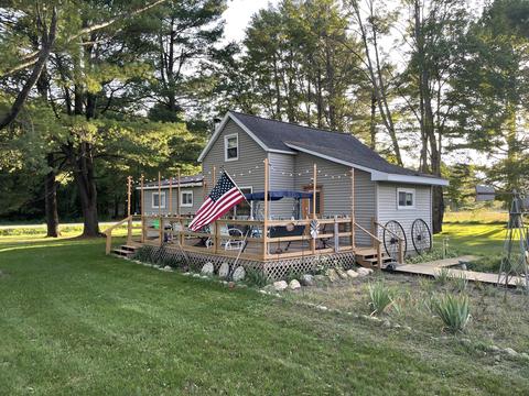 769 S Pine Ave, White Cloud, MI 49349 photo 1