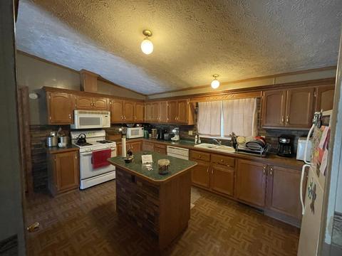 5121 W Jack Pine Dr, Grant, MI 49327 photo 4