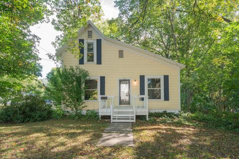 213 Jersey St, Plainwell, MI 49080 photo 1