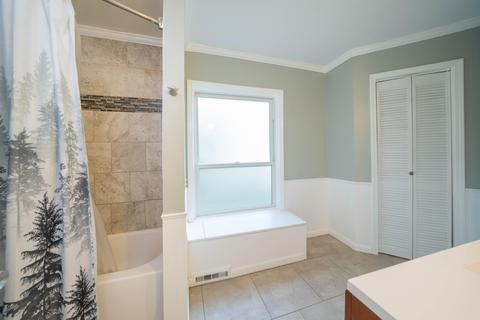 213 Jersey St, Plainwell, MI 49080 photo 6