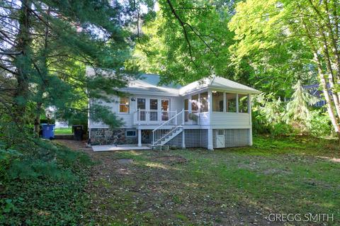 10 W Wall St, Douglas, MI 49406 photo 24