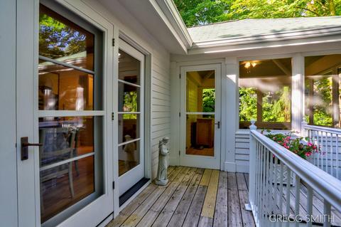 10 W Wall St, Douglas, MI 49406 photo 22
