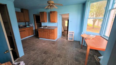 276 E Main St, Marcellus, MI 49067 photo 9