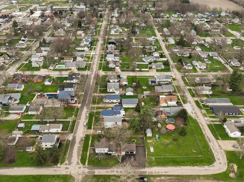 211 Beech St, Three Oaks, MI 49128 photo 39