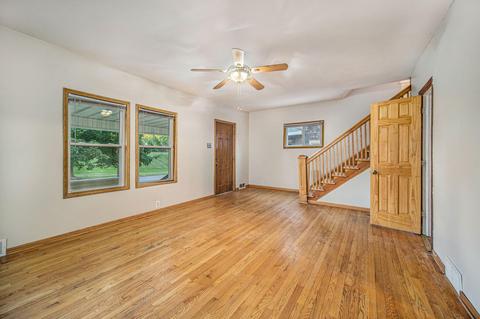 429 Steward Ave, Jackson, MI 49201 photo 2
