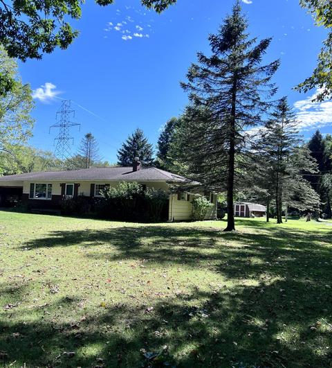 5929 Mccain Rd, Jackson, MI 49201 photo 2