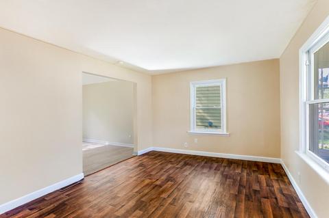 1407 E North St, Jackson, MI 49202 photo 7