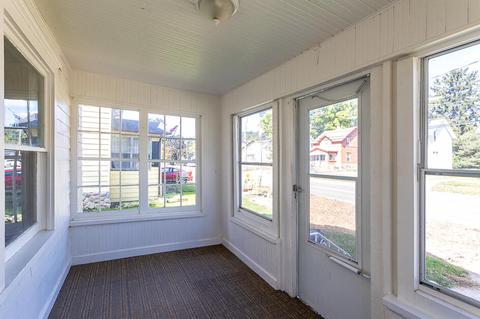 1407 E North St, Jackson, MI 49202 photo 5