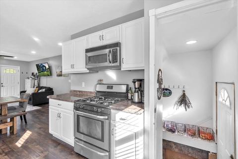 135 Glendale Ave, Jackson, MI 49203 photo 15