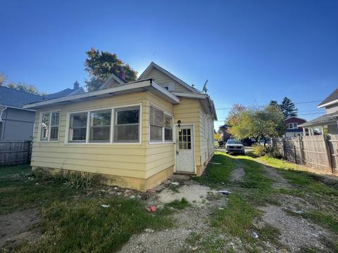 361 Carr St, Jackson, MI 49201 photo 2