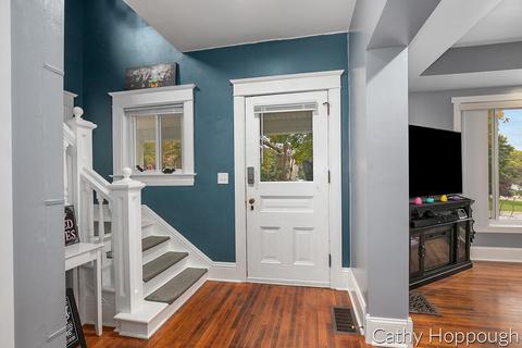 420 E Bridge St, Lyons, MI 48851 photo 5
