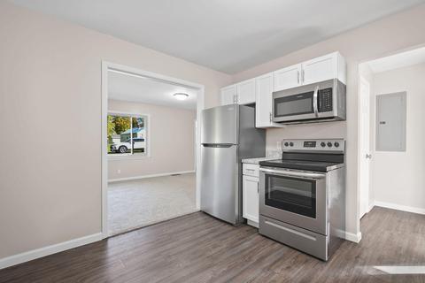 207 2nd St, Addison, MI 49220 photo 8