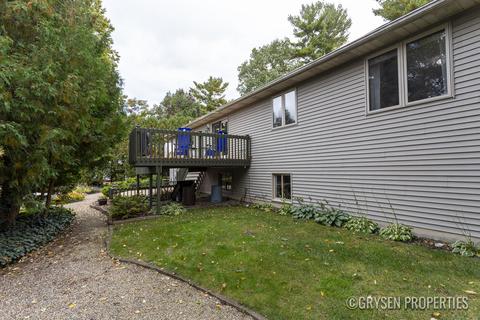 1944 Cedarbrook Dr, Jenison, MI 49428 photo 42