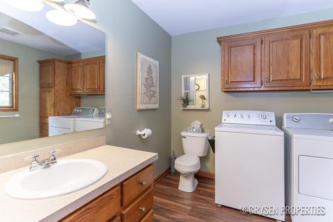 1944 Cedarbrook Dr, Jenison, MI 49428 photo 18