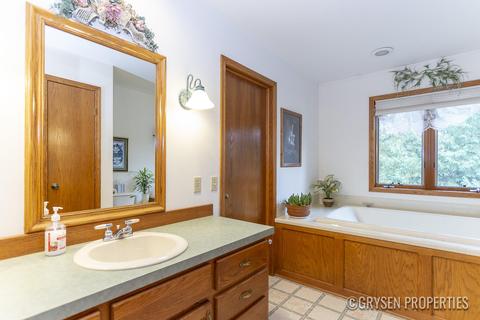 1944 Cedarbrook Dr, Jenison, MI 49428 photo 22